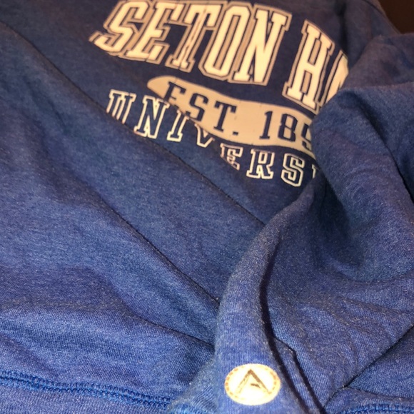 Seton Hall University Crewneck - Picture 3 of 3